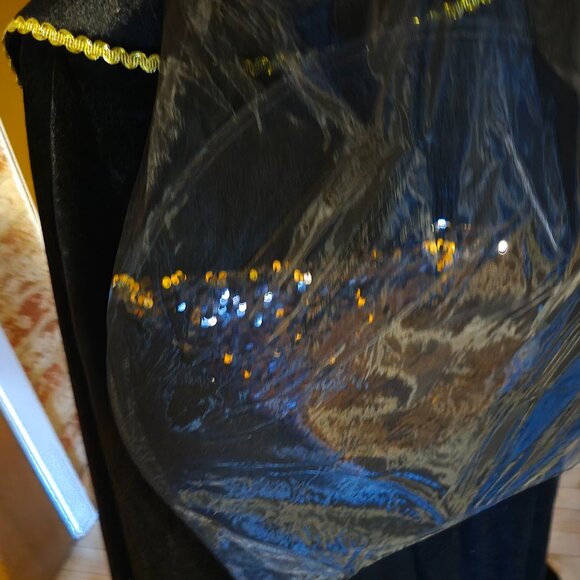 Kids Witch Halloween costume - Picture 3 of 4